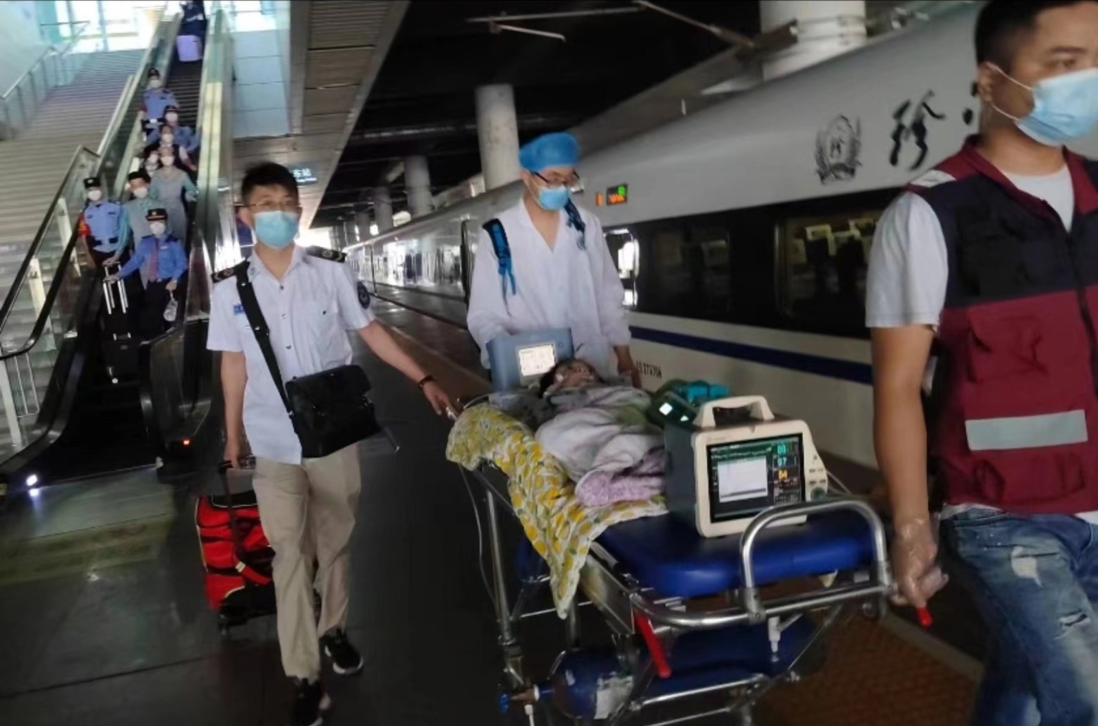 南木林县高铁转运公司